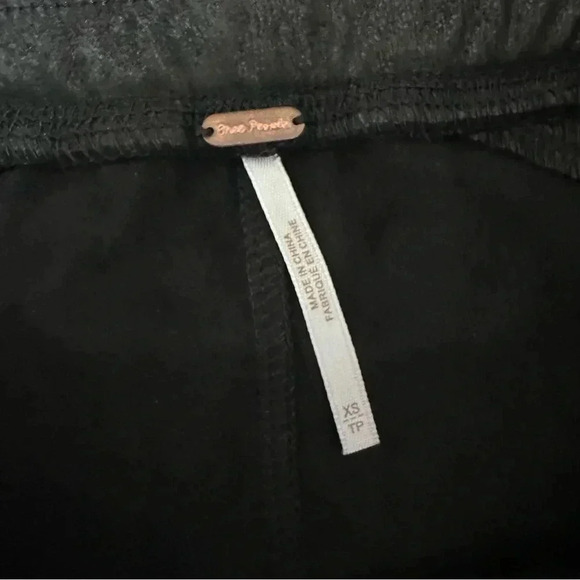 Free People Midnight Vegan Faux Suede Pants Size XS Black Jegging Leggings - Picture 3 of 10